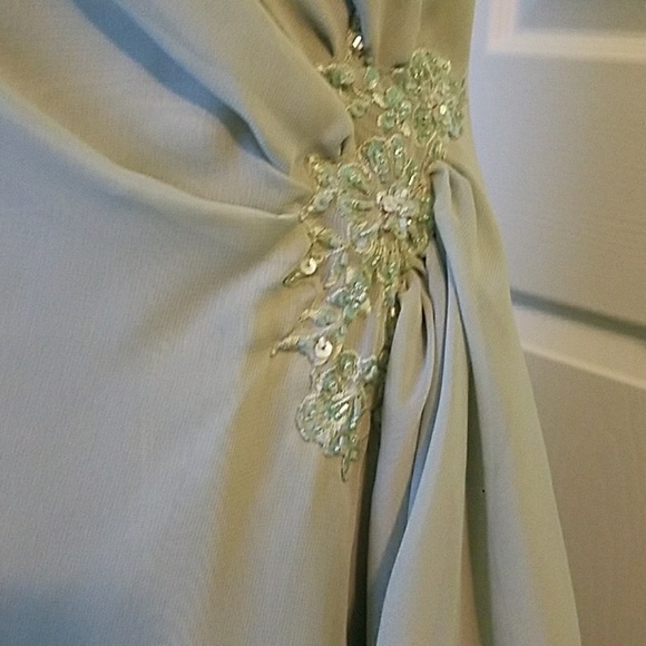 ✨Formal/Bridesmaid Dress✨ - Picture 6 of 7